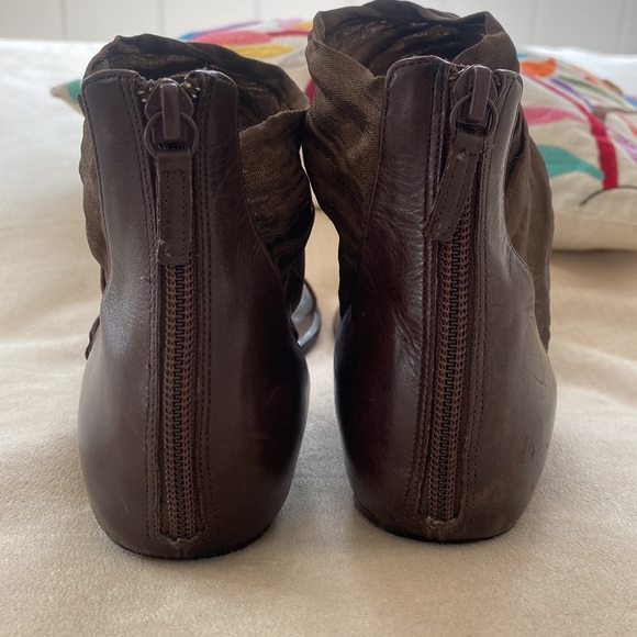 Delman, minimalist strap sandals, leather, ankle chiffon fabric, brown size 9 - Picture 4 of 14